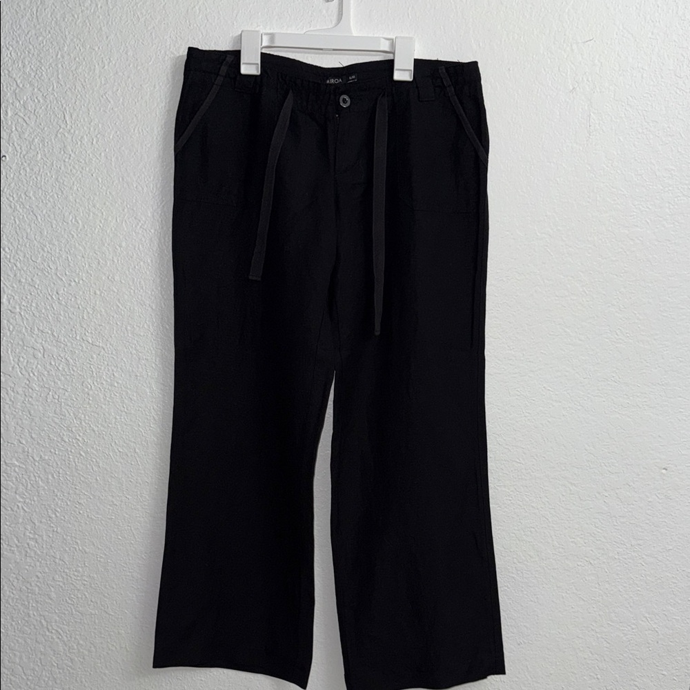 Chic Black Wide-Leg Trousers